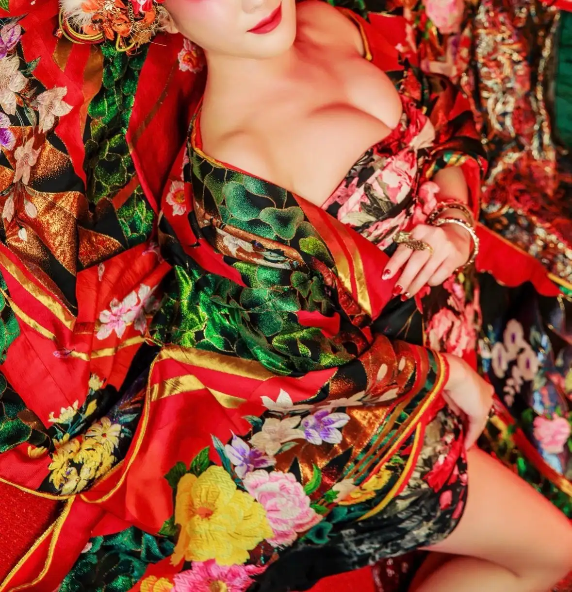 美波すみれ