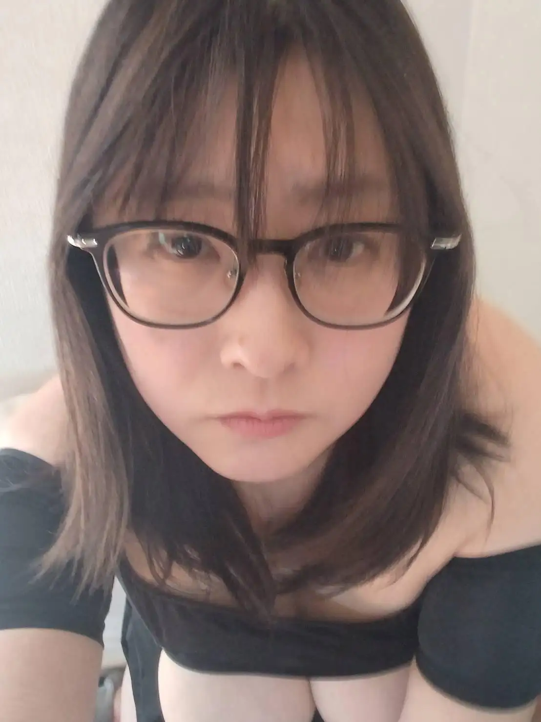 あやな