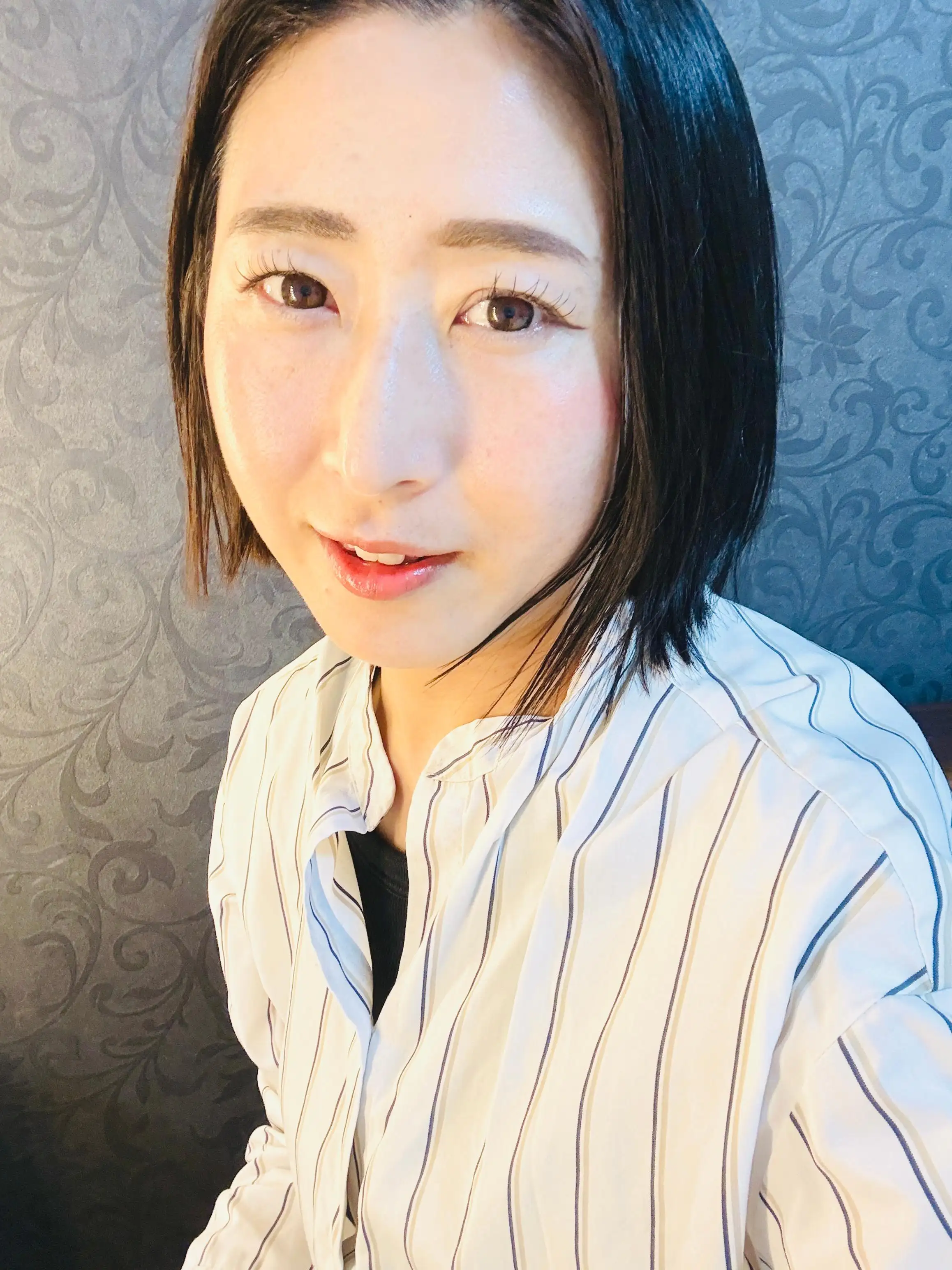 あや