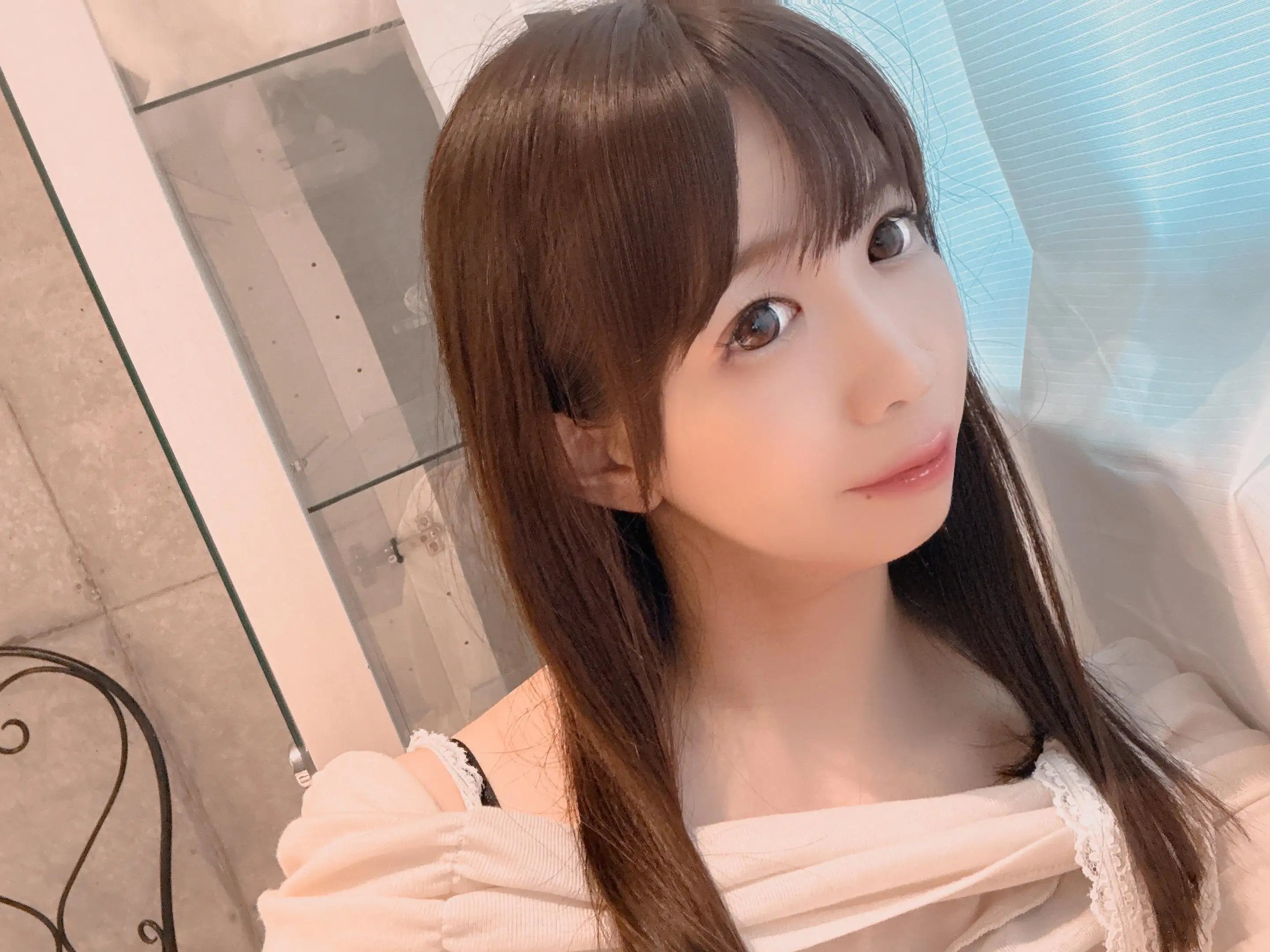 な　な　。