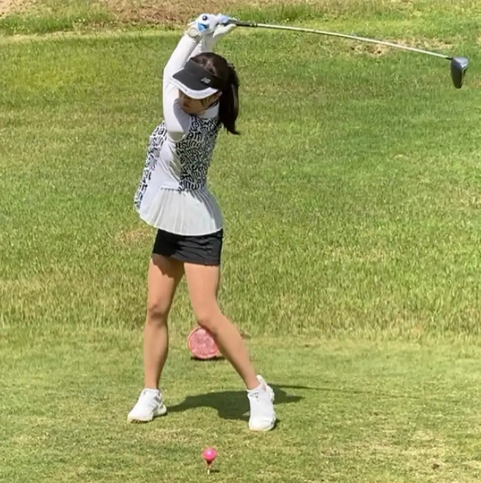 美波すみれ