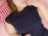 ����**