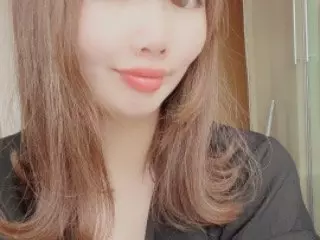 CHATPIA/人妻/りお