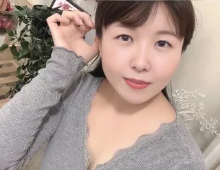 CHATPIA/人妻/こむぎ