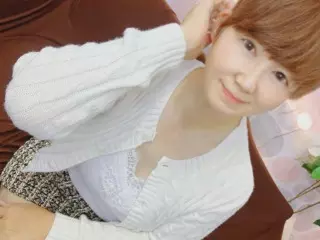 CHATPIA/人妻/瞳