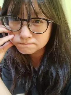 �����