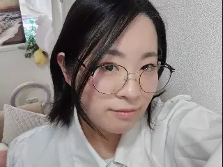 ななこ