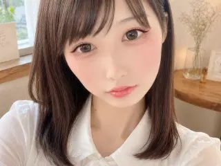 �� *